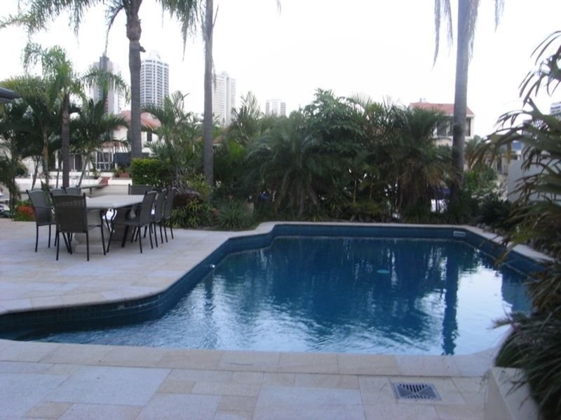 Paradise Waters QLD 4217