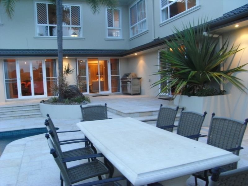 Paradise Waters QLD 4217