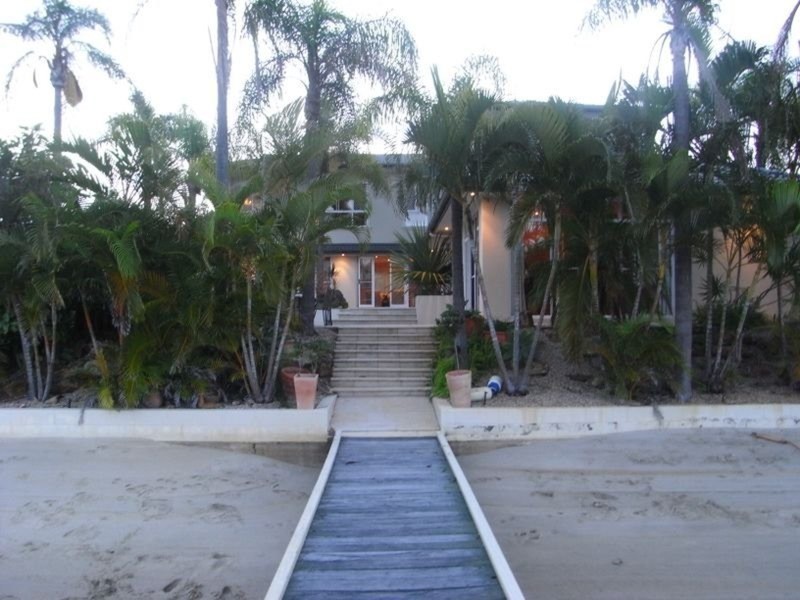 Paradise Waters QLD 4217