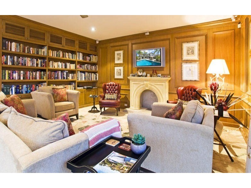 Paradise Waters QLD 4217