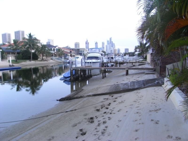 Paradise Waters QLD 4217