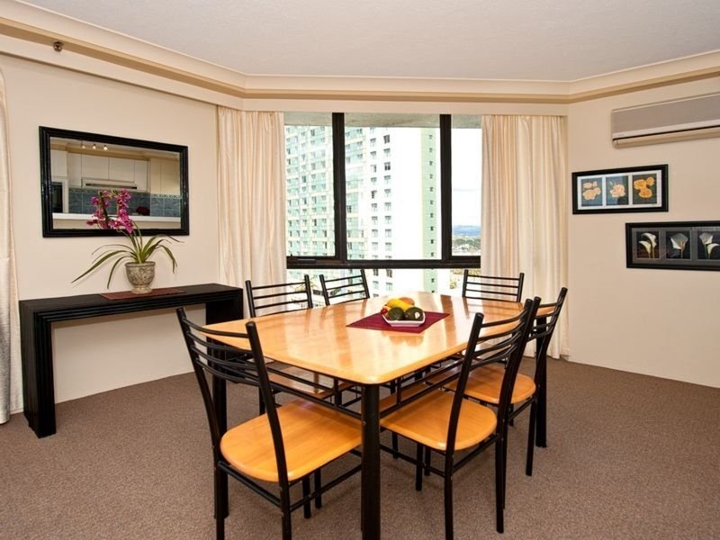 9D/30 Laycock Street, Surfers Paradise QLD 4217