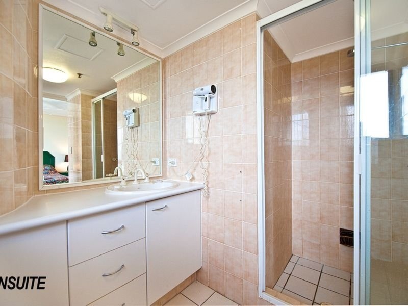 9D/30 Laycock Street, Surfers Paradise QLD 4217