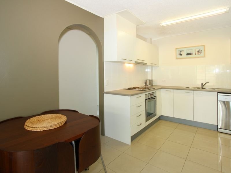 26 Aubrey Street, Surfers Paradise QLD 4217