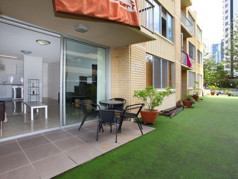 26 Aubrey Street, Surfers Paradise QLD 4217