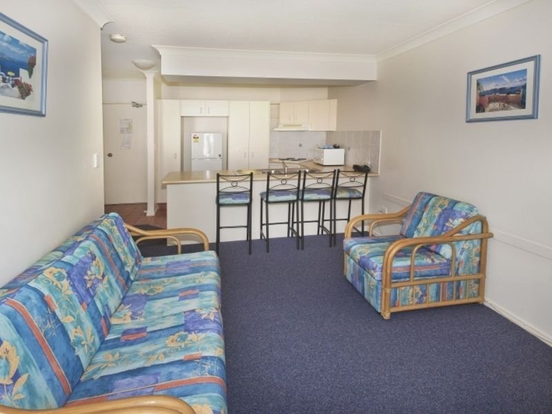 40 Burra Street, Chevron Island QLD 4217