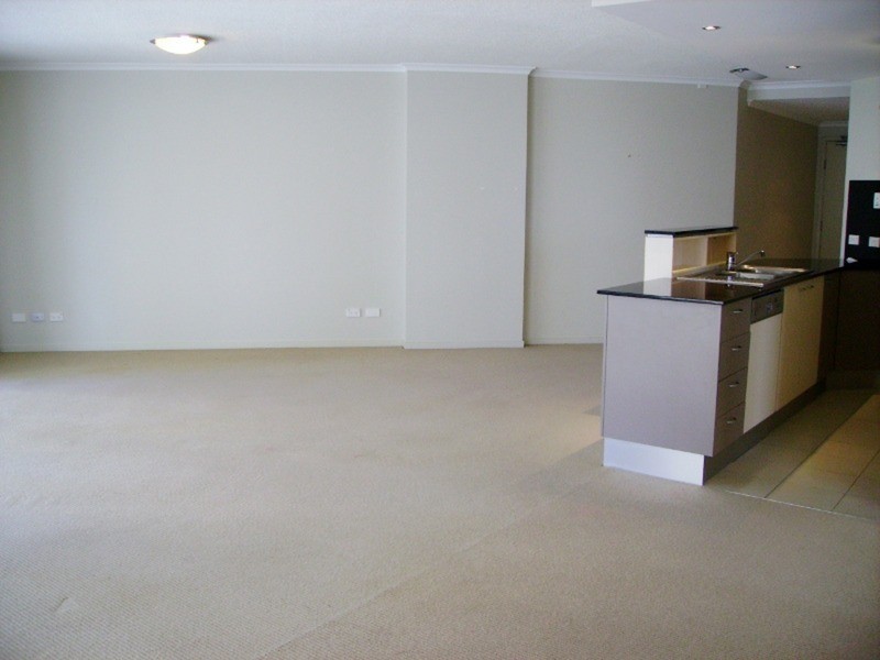 271/21 Cypress Avenue, Surfers Paradise QLD 4217