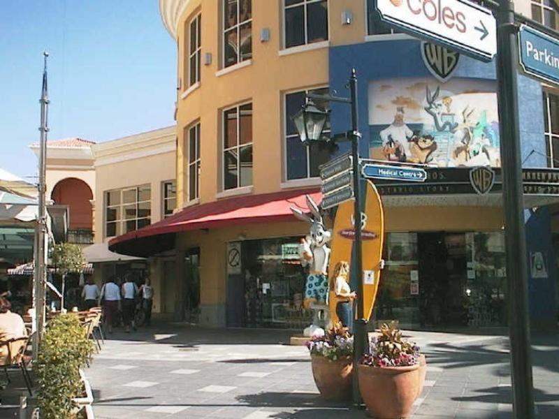 23 Ferny Avenue, Surfers Paradise QLD 4217