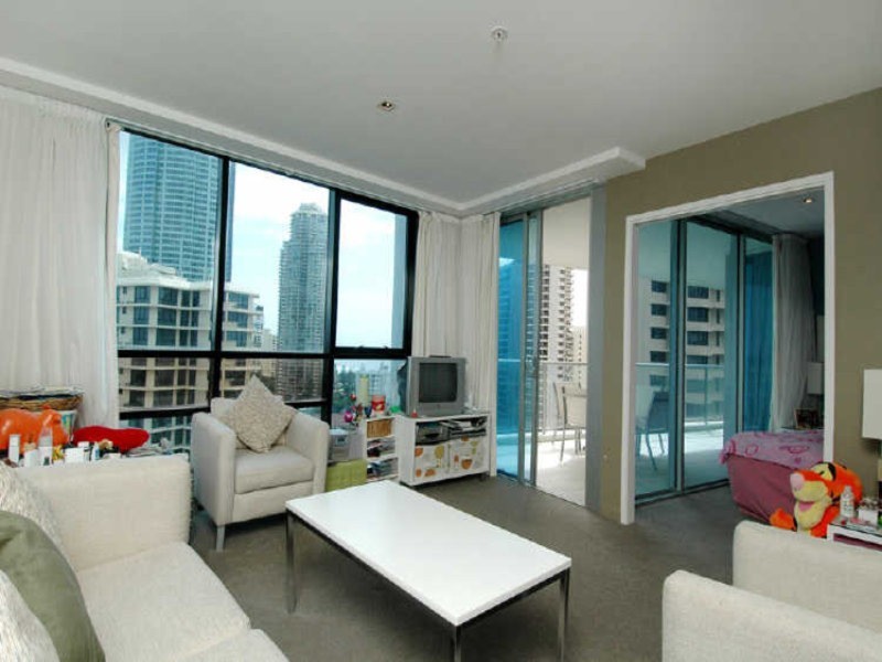 18 Enderley Avenue, Surfers Paradise QLD 4217