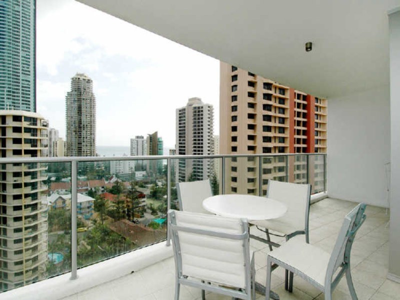 18 Enderley Avenue, Surfers Paradise QLD 4217