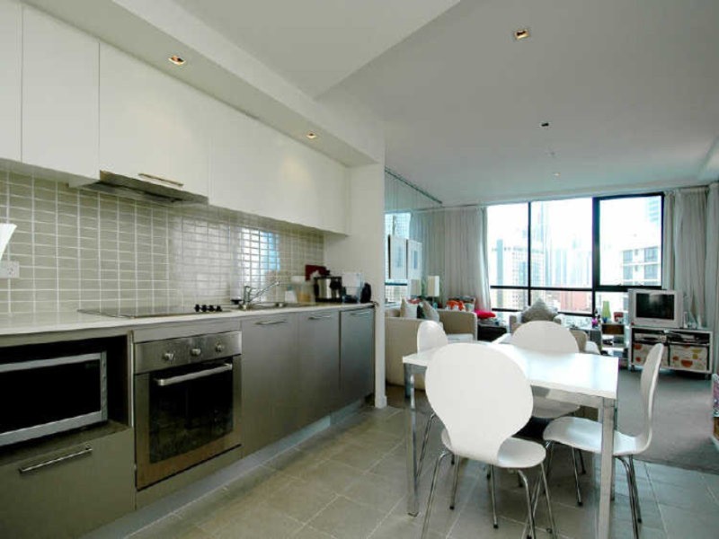 18 Enderley Avenue, Surfers Paradise QLD 4217