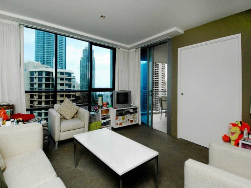 18 Enderley Avenue, Surfers Paradise QLD 4217