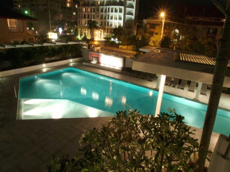 18 Enderley Avenue, Surfers Paradise QLD 4217