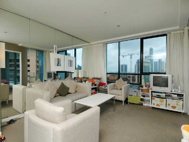 18 Enderley Avenue, Surfers Paradise QLD 4217