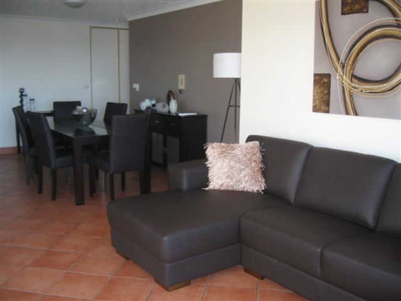 Alexander 2943 43           Gold Coast Highway, Surfers Paradise QLD 4217