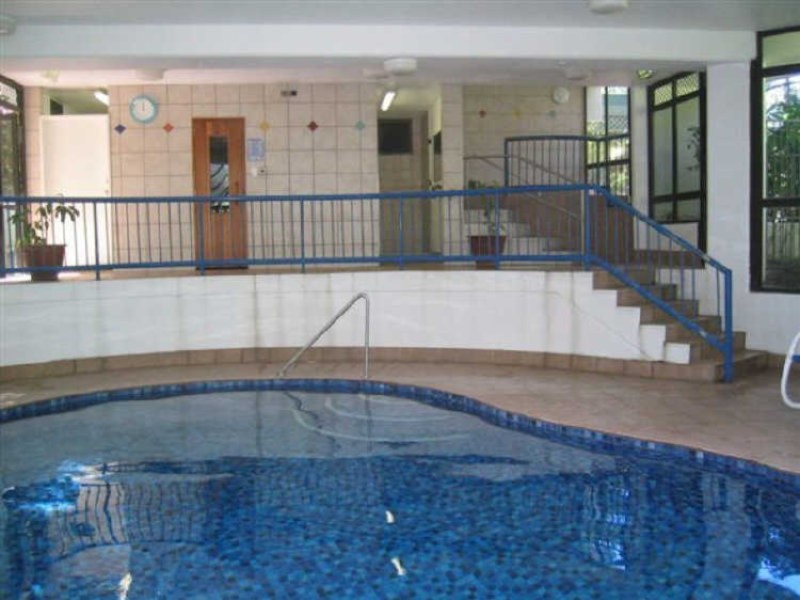 Alexander 2943 43           Gold Coast Highway, Surfers Paradise QLD 4217