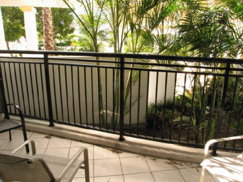 23 Ferny Avenue, Surfers Paradise QLD 4217