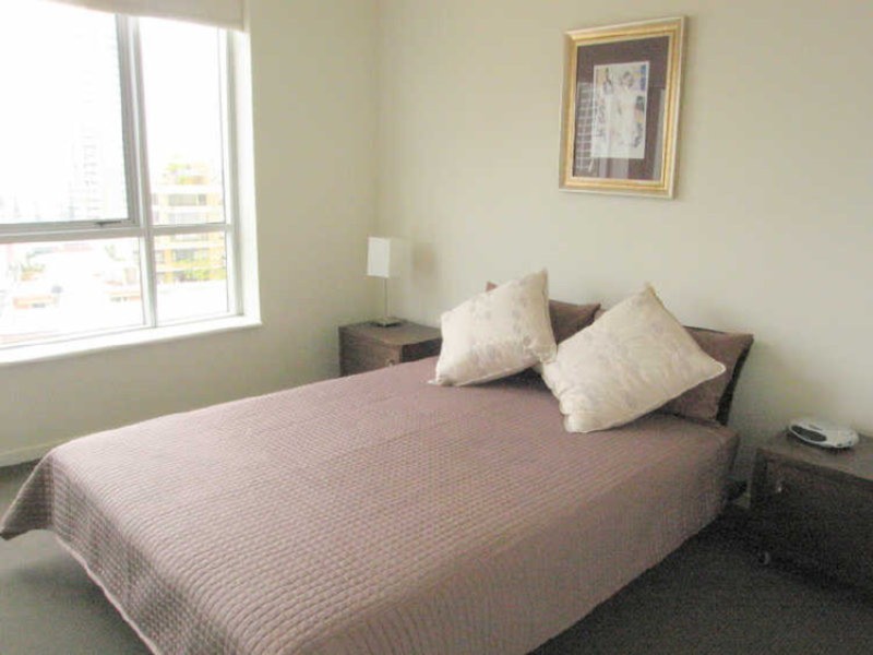 23 Ferny Avenue, Surfers Paradise QLD 4217