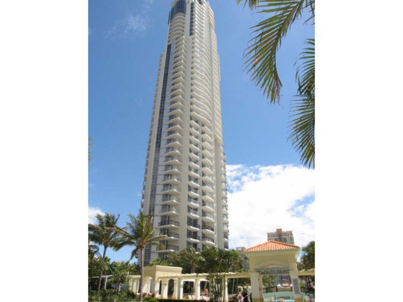 23 Ferny Avenue, Surfers Paradise QLD 4217