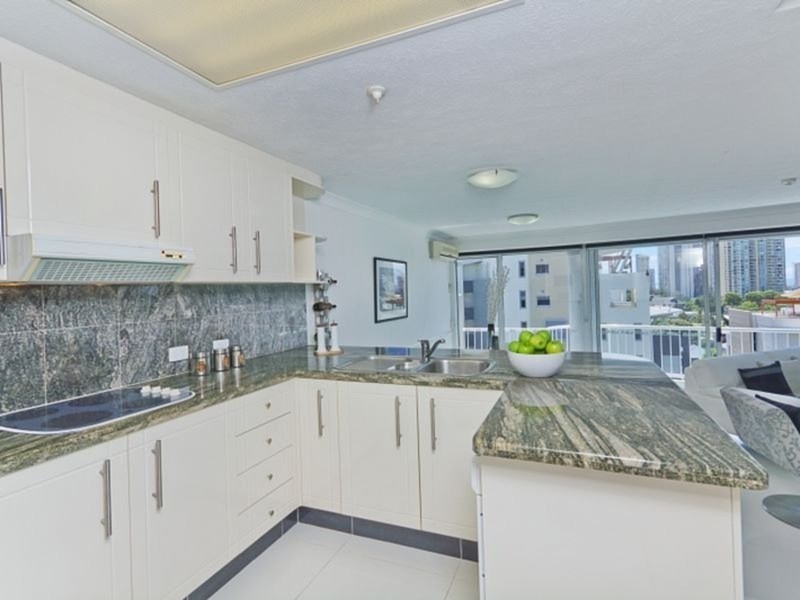35/19 Riverview Parade, Surfers Paradise QLD 4217