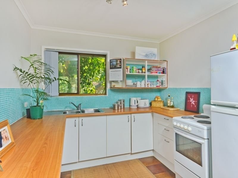 6/9 Cronin Avenue, Main Beach QLD 4217