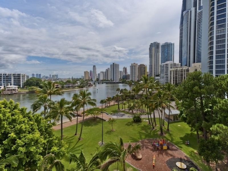40 Watson Esplanade, Surfers Paradise QLD 4217