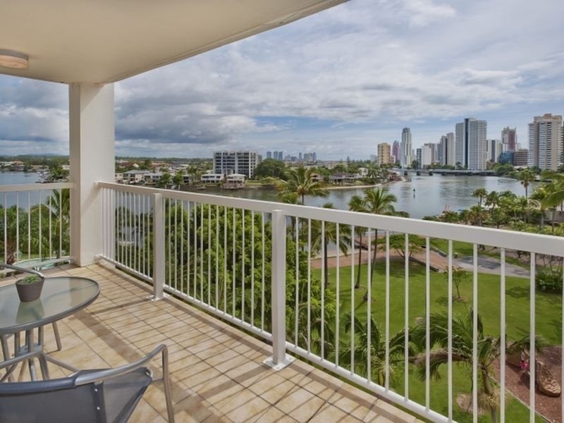 40 Watson Esplanade, Surfers Paradise QLD 4217