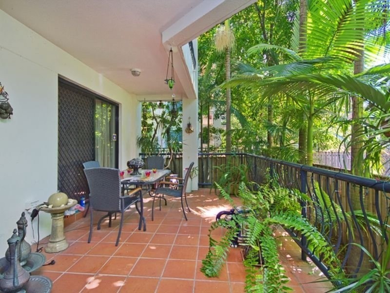Chevron Island QLD 4217