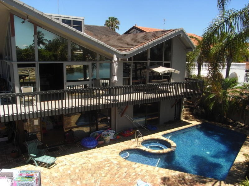 Paradise Waters QLD 4217