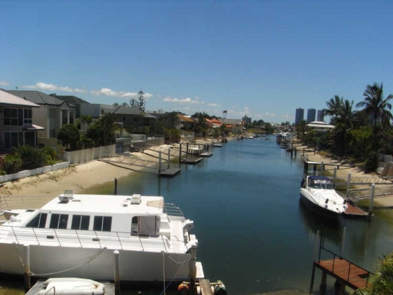 45-47 Admiralty Drive, Paradise Waters QLD 4217