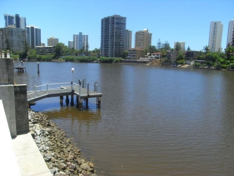 Isle Of Capri QLD 4217