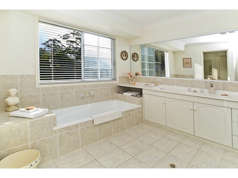 Eagle Heights QLD 4271