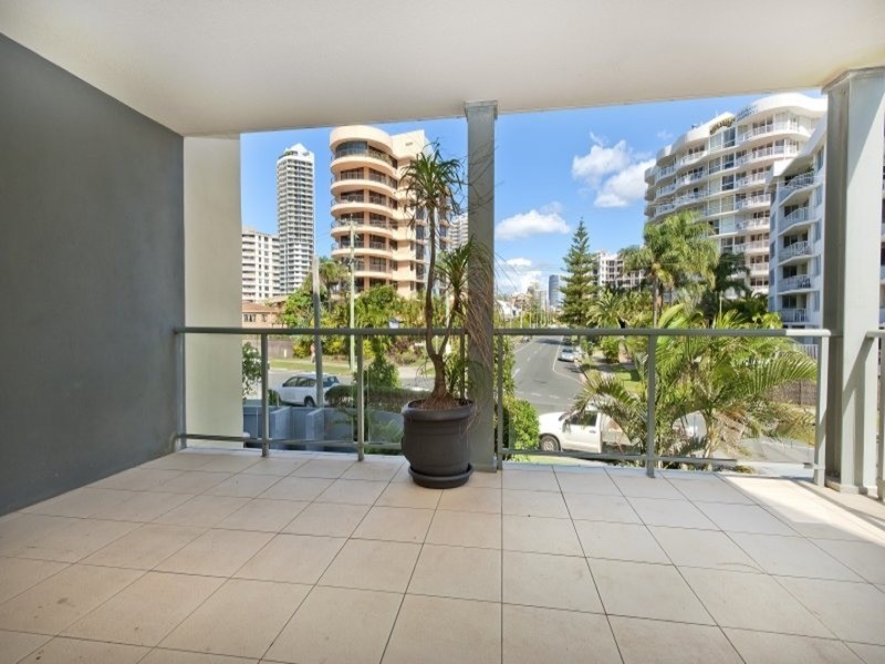 3/15 Wharf Road, Surfers Paradise QLD 4217