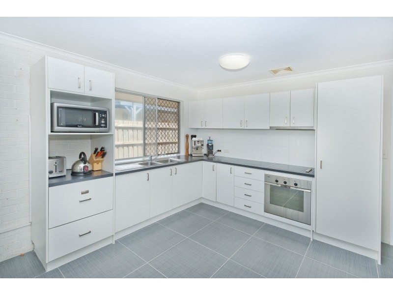 24 Rio Vista Boulevard, Broadbeach Waters QLD 4218