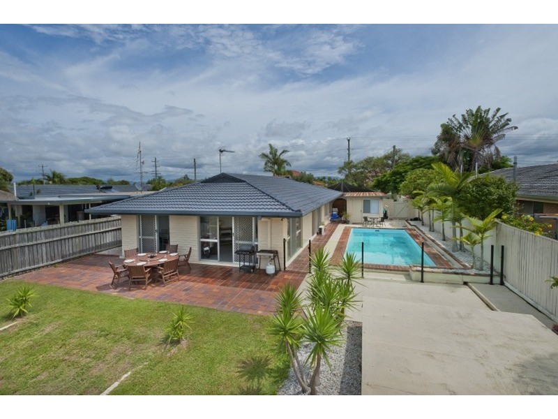 24 Rio Vista Boulevard, Broadbeach Waters QLD 4218