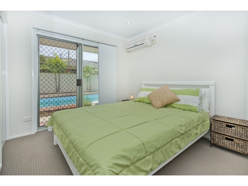 24 Rio Vista Boulevard, Broadbeach Waters QLD 4218
