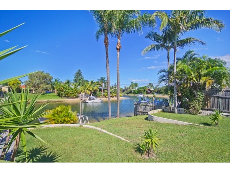 24 Rio Vista Boulevard, Broadbeach Waters QLD 4218