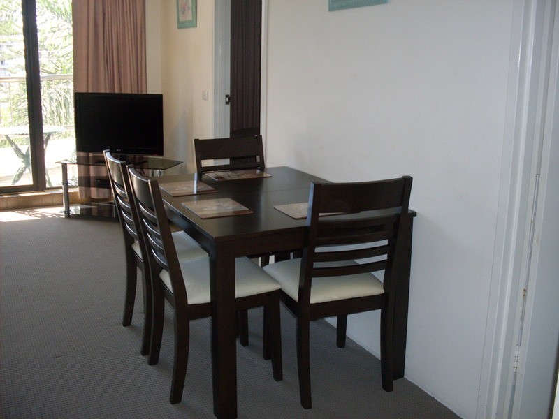 18/2943 Gold Coast Highway, Surfers Paradise QLD 4217