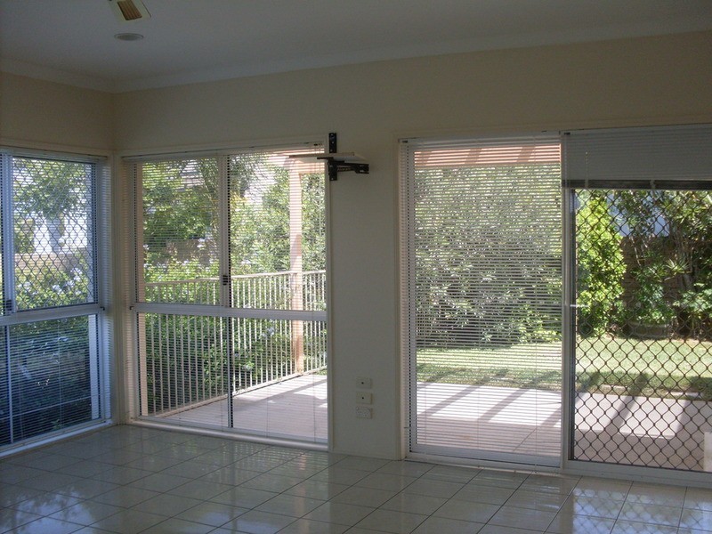 30 Panitz Street, Sorrento QLD 4217