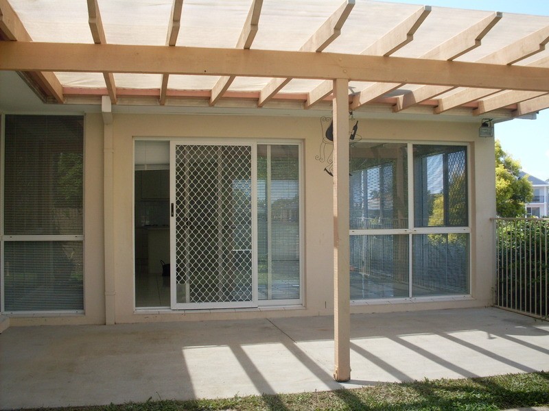 30 Panitz Street, Sorrento QLD 4217