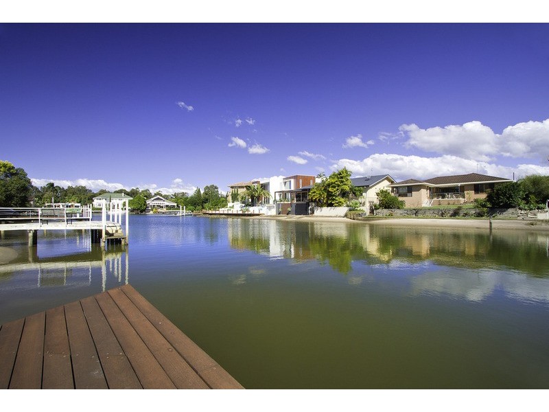 7 Wallaby Place, Sorrento QLD 4217