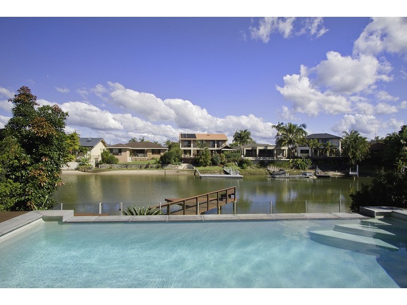 7 Wallaby Place, Sorrento QLD 4217