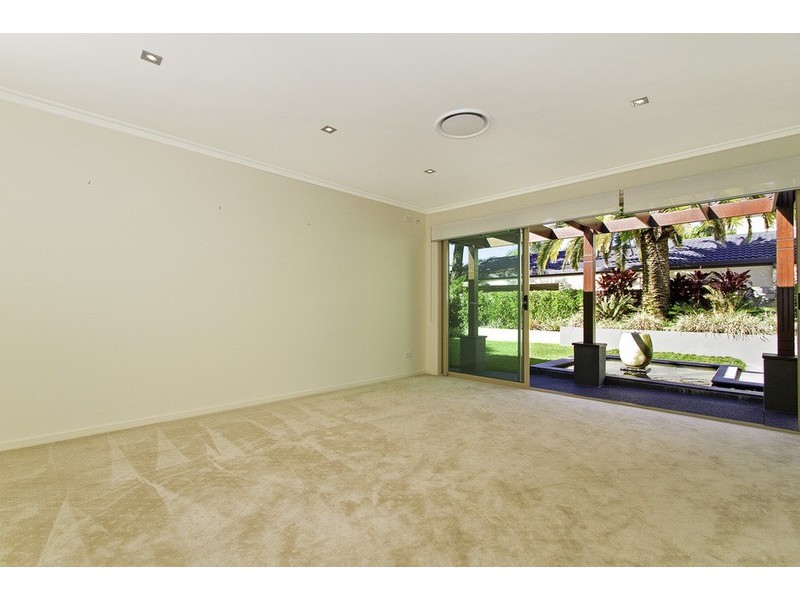7 Wallaby Place, Sorrento QLD 4217