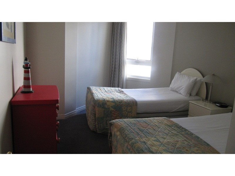 Moroccan View Avenue, Surfers Paradise QLD 4217