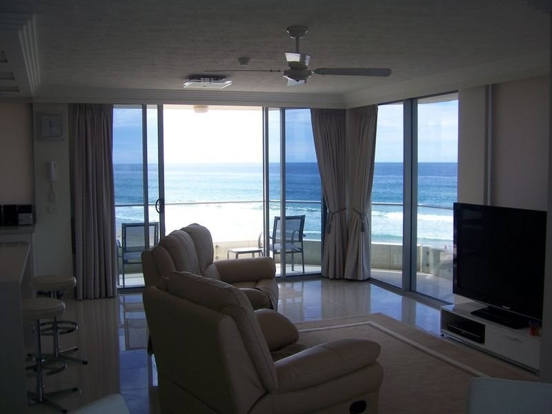 25 Northcliffe Terrace, Surfers Paradise QLD 4217