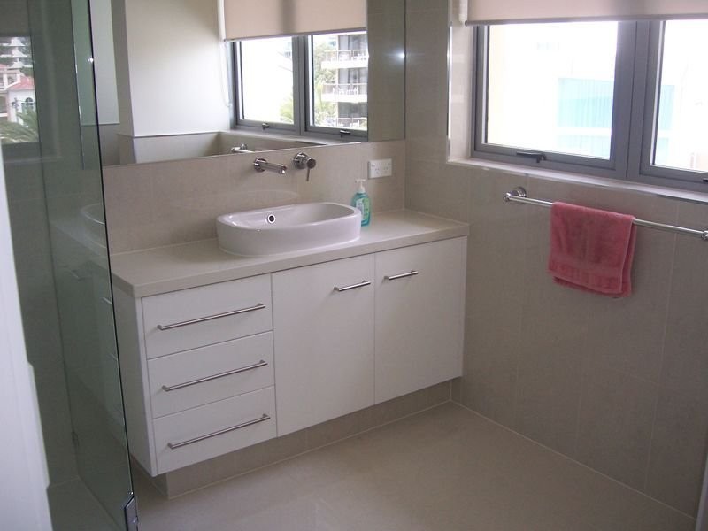 25 Northcliffe Terrace, Surfers Paradise QLD 4217