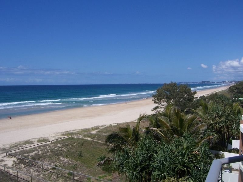 25 Northcliffe Terrace, Surfers Paradise QLD 4217
