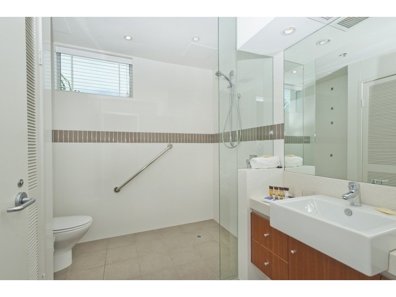 22/135 “Pacific Mirage” Seaworld Drive, Main Beach QLD 4217