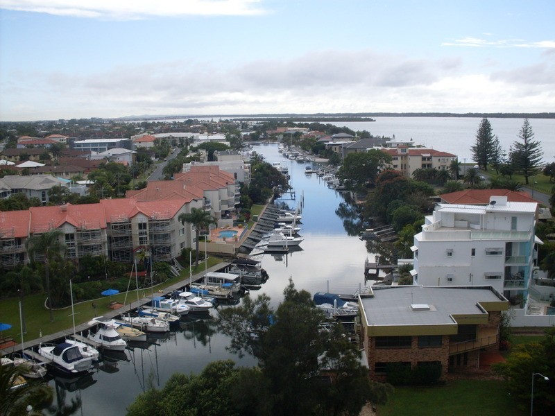 7 Oatland Esplanade, Runaway Bay QLD 4216