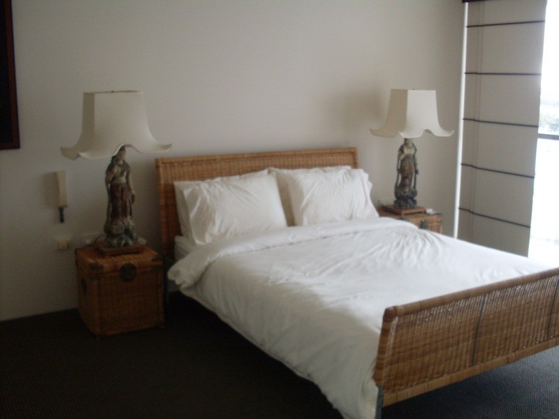 7 Oatland Esplanade, Runaway Bay QLD 4216